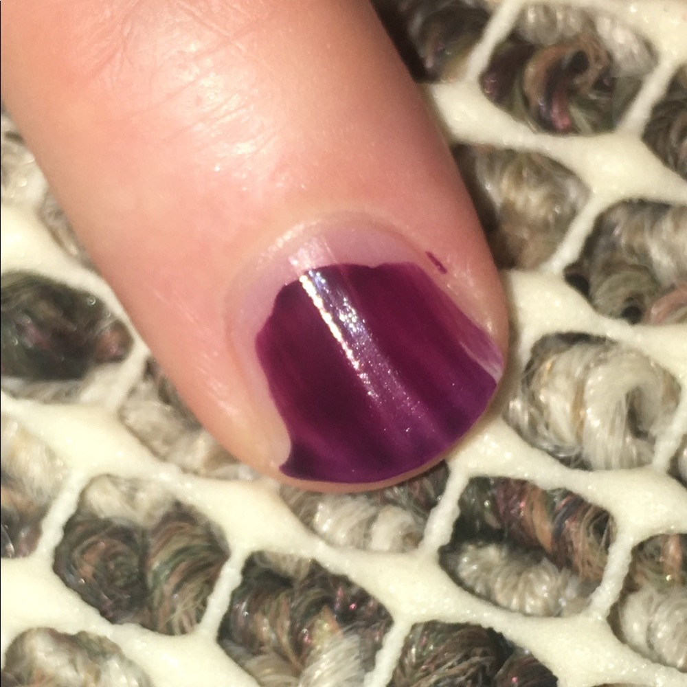 Nail - Picture 4 of 4